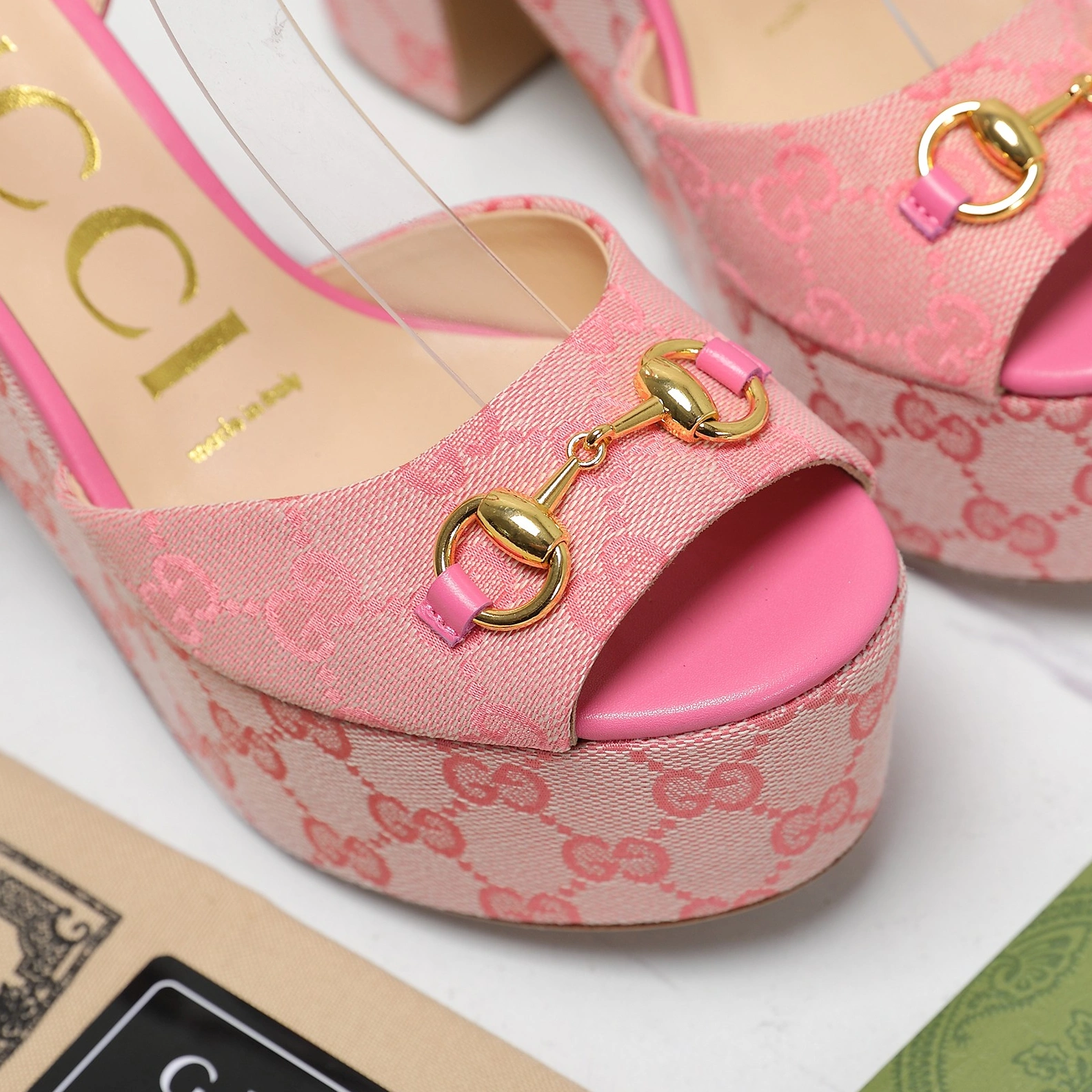 Soft 4142 Gucci Sandal For Women