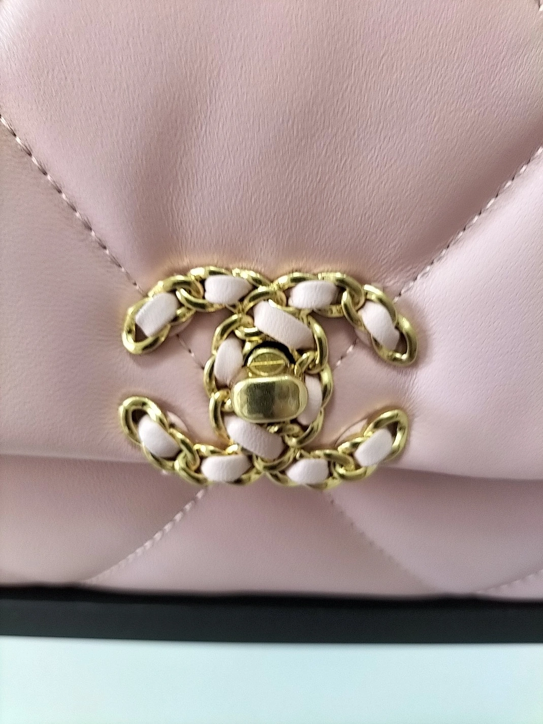 Soft 445 Chanel AAA Quality Messenger Bags For Women