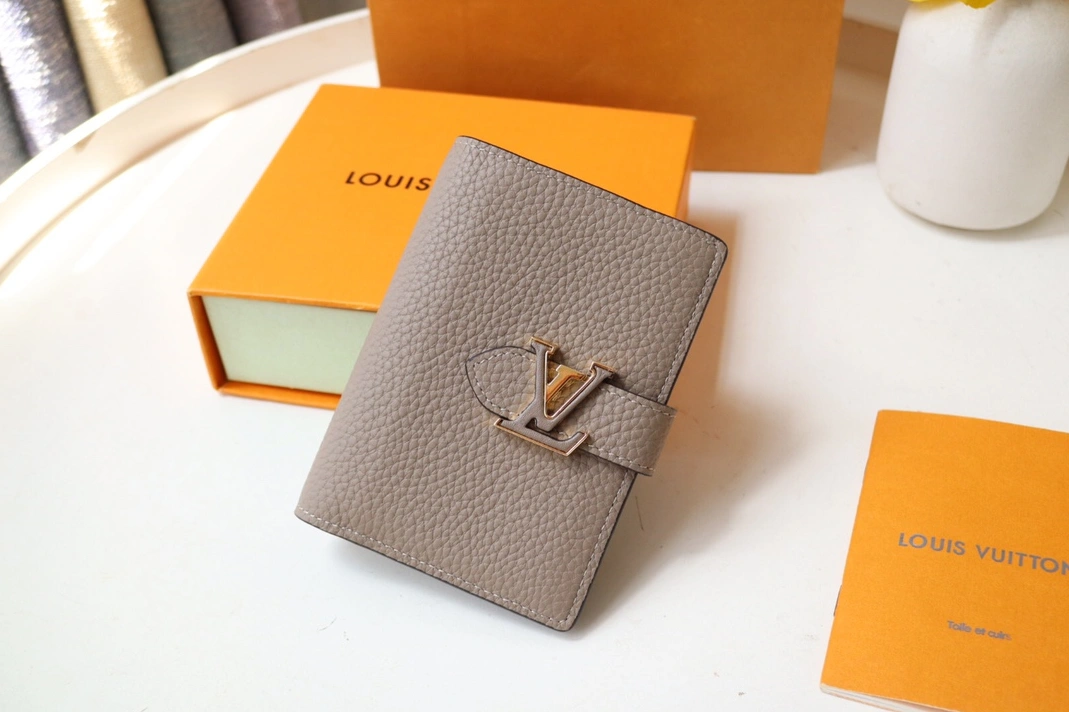 Soft 4646 Louis Vuitton AAA Quality Card Case