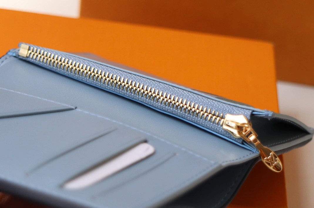 Soft 4646 Louis Vuitton AAA Quality Card Case
