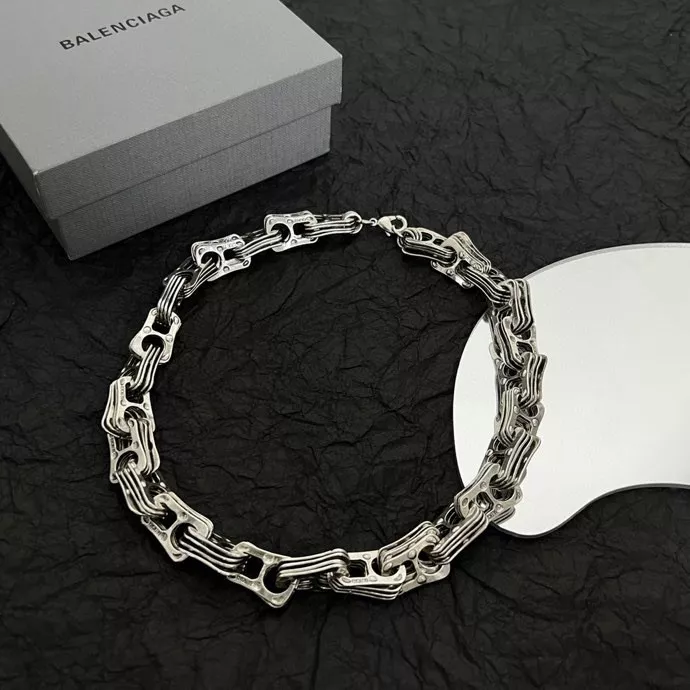 Soft 4921 Balenciaga Necklaces