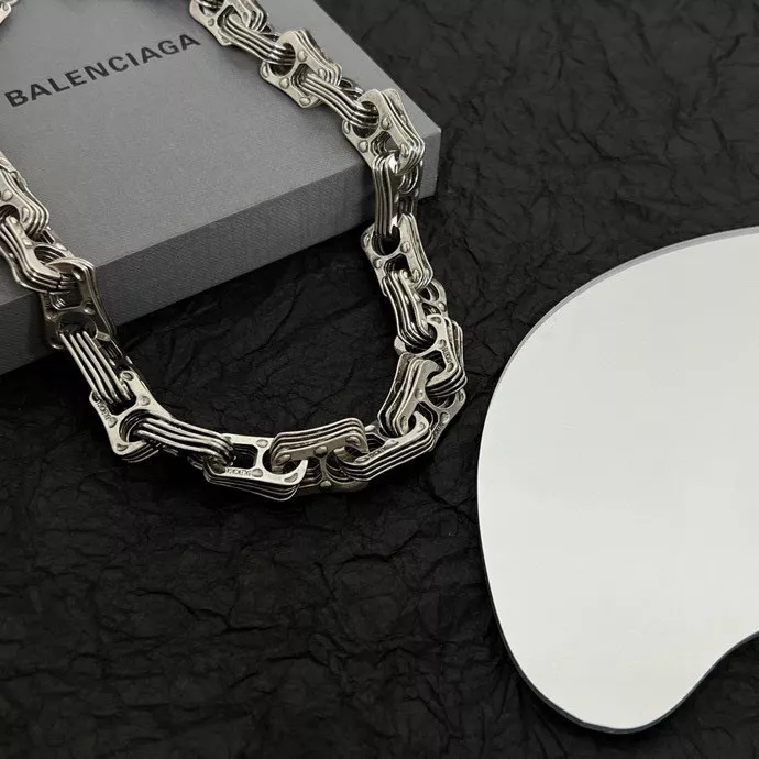 Soft 4921 Balenciaga Necklaces