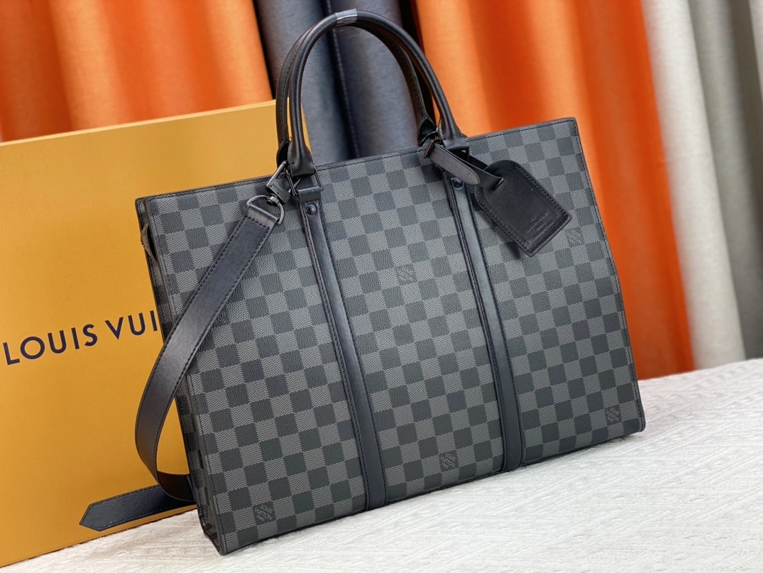 Soft 5124 Louis Vuitton AAA Man Handbags