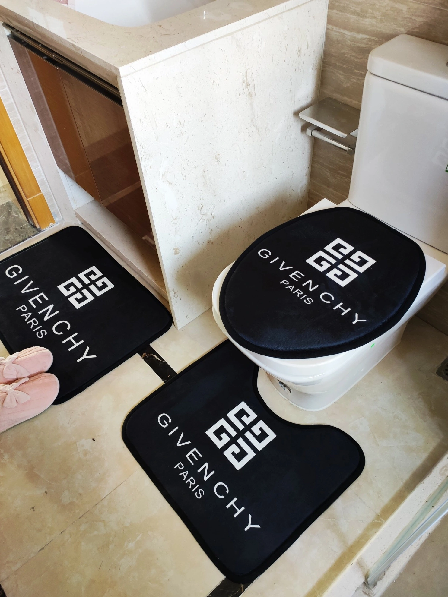 Soft 5246 Givenchy Carpets