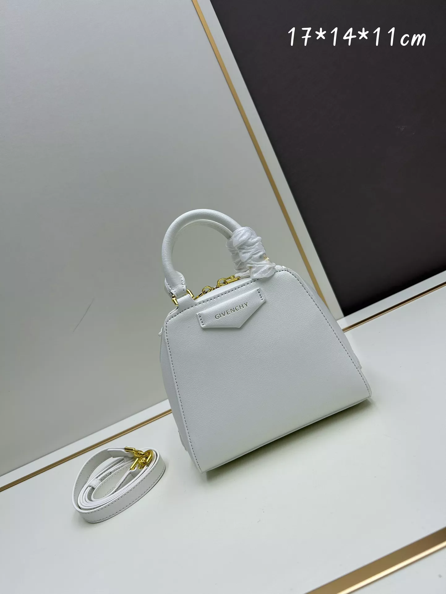 Soft 5268 Givenchy AAA Quality Handbags For Women