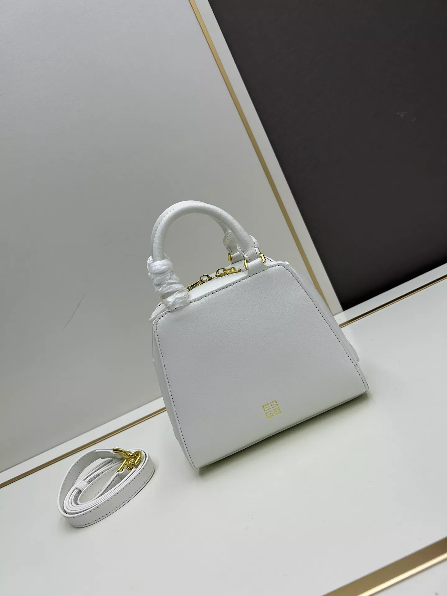 Soft 5268 Givenchy AAA Quality Handbags For Women