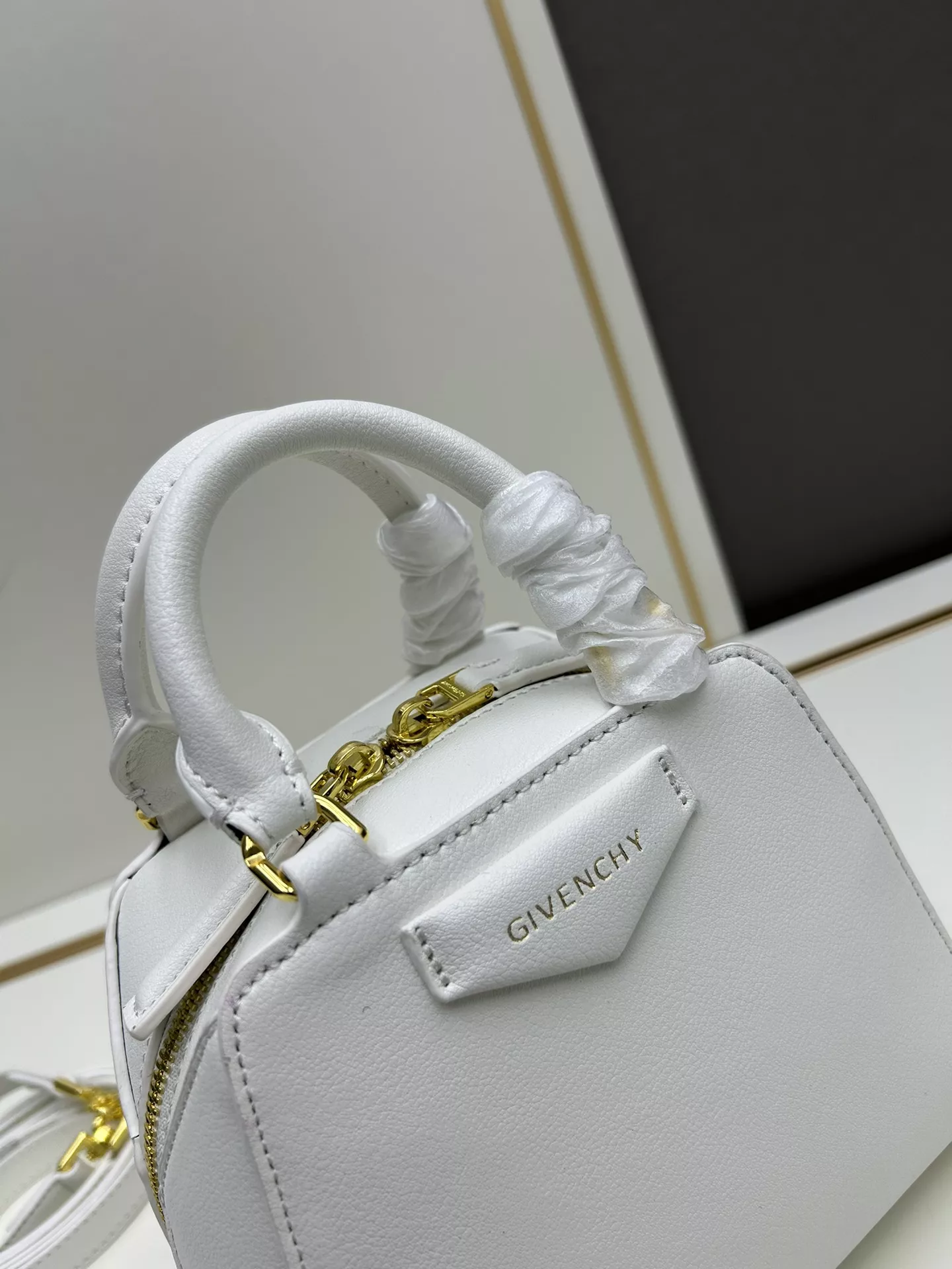 Soft 5268 Givenchy AAA Quality Handbags For Women