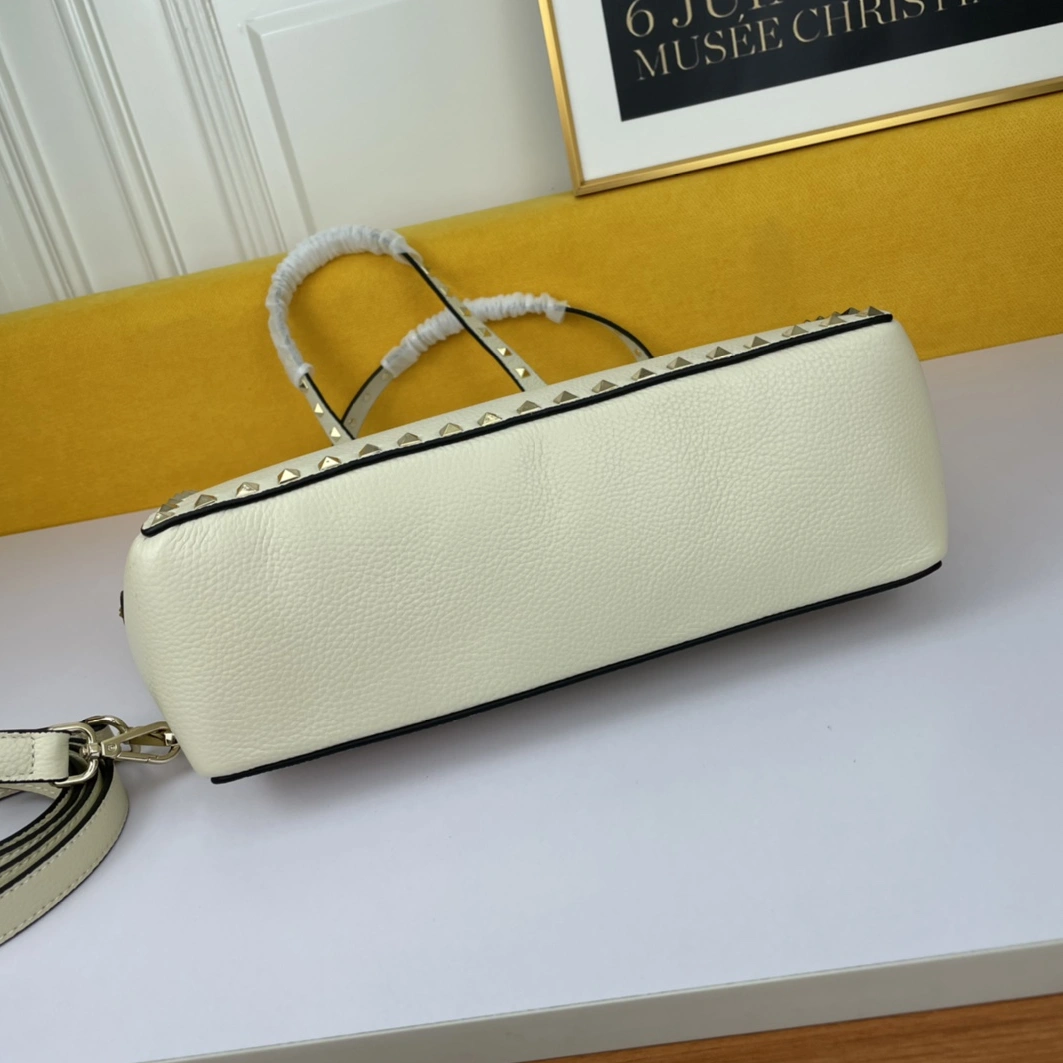 Soft 5292 Valentino AAA Quality Shoulder Bags For Women