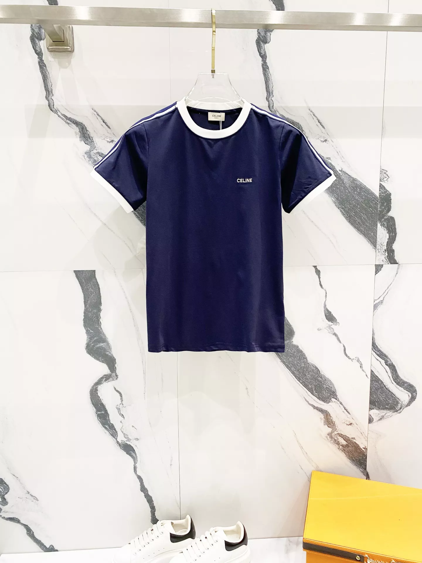 Soft 5528 Celine T-Shirts Short Sleeved For Women