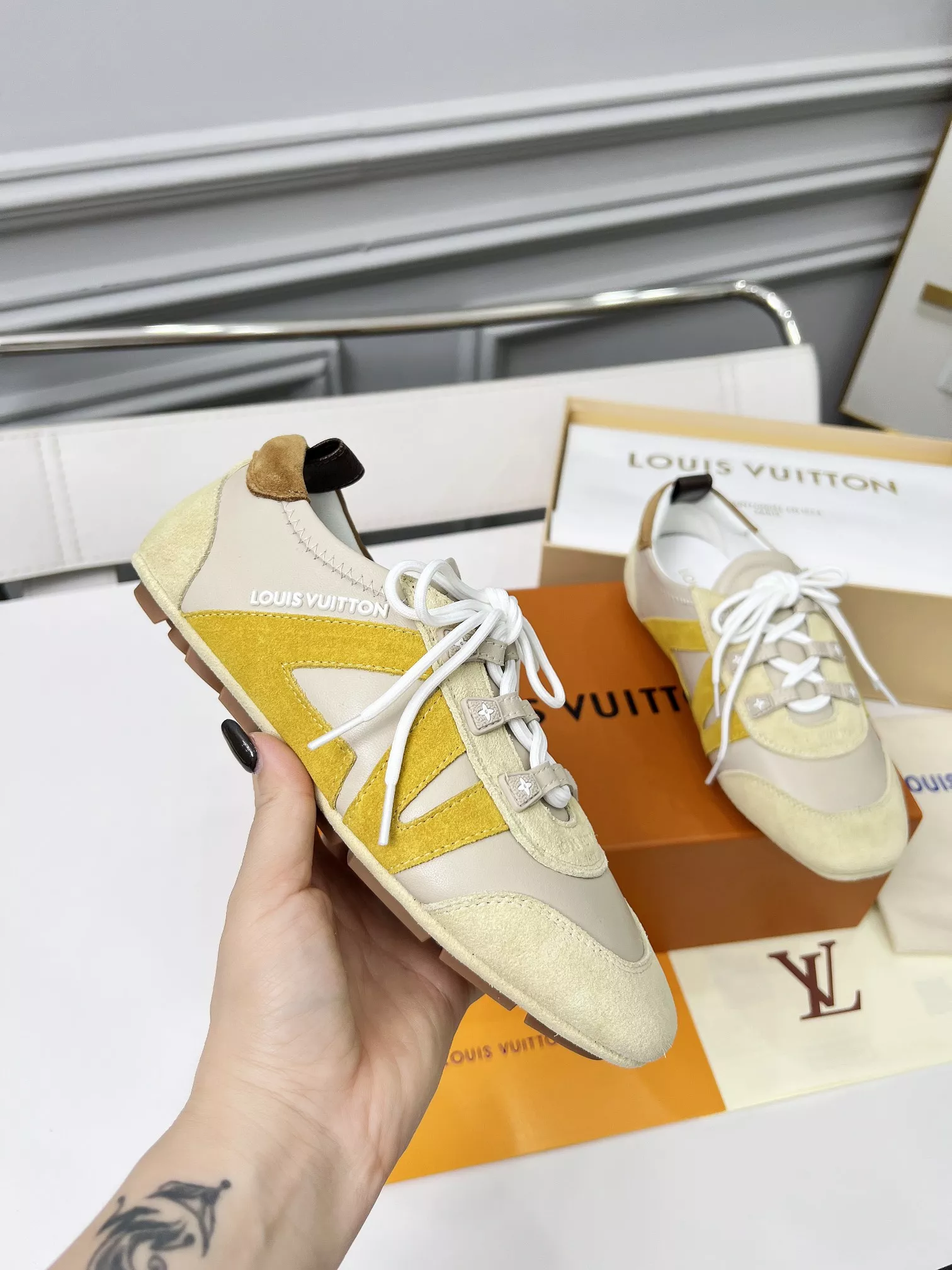 Soft 5570 Louis Vuitton Casual Shoes For Women