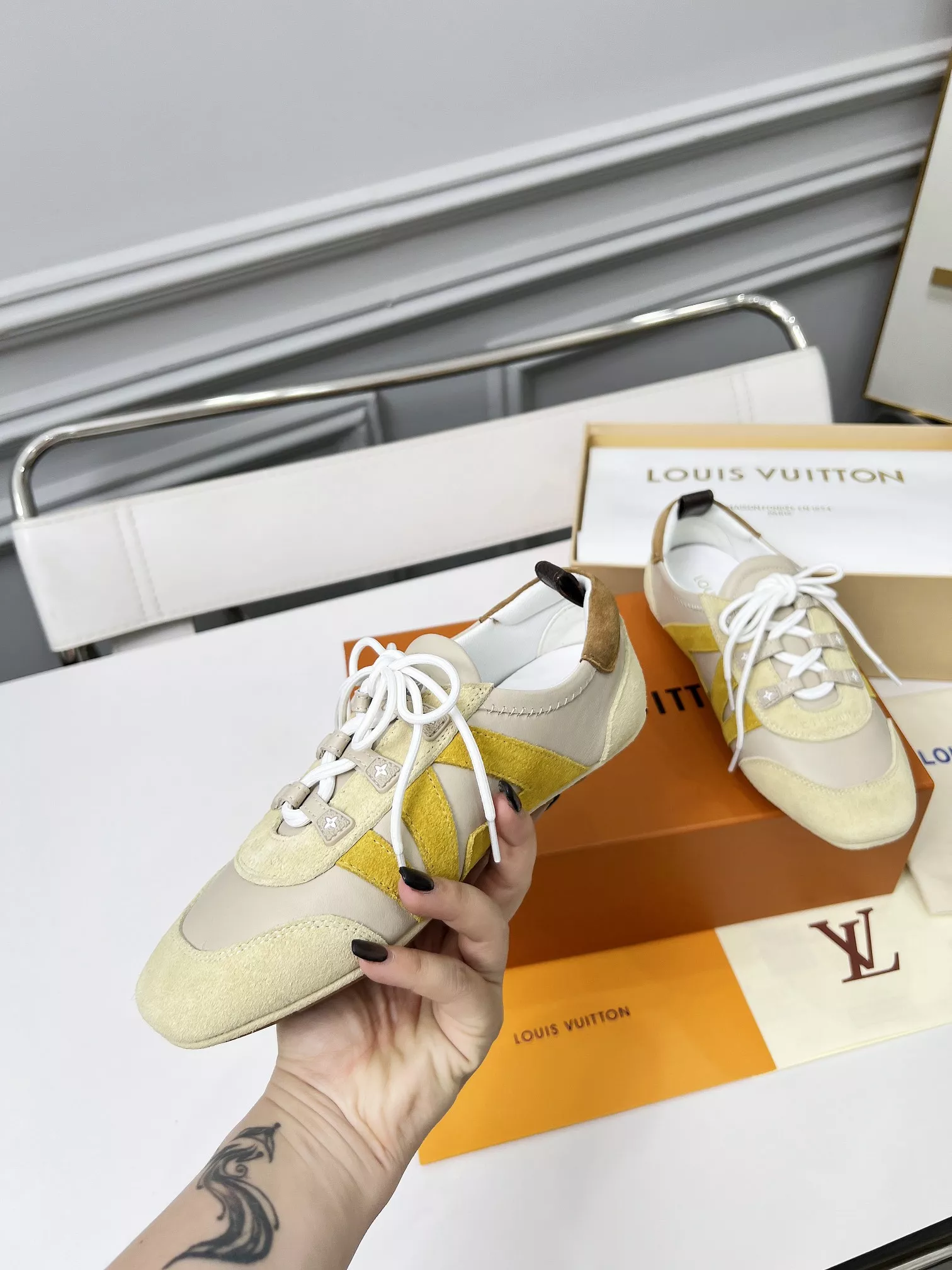 Soft 5570 Louis Vuitton Casual Shoes For Women