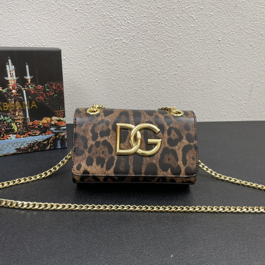 Soft 5769 Dolce & Gabbana D&G AAA Quality Messenger Bags For Women