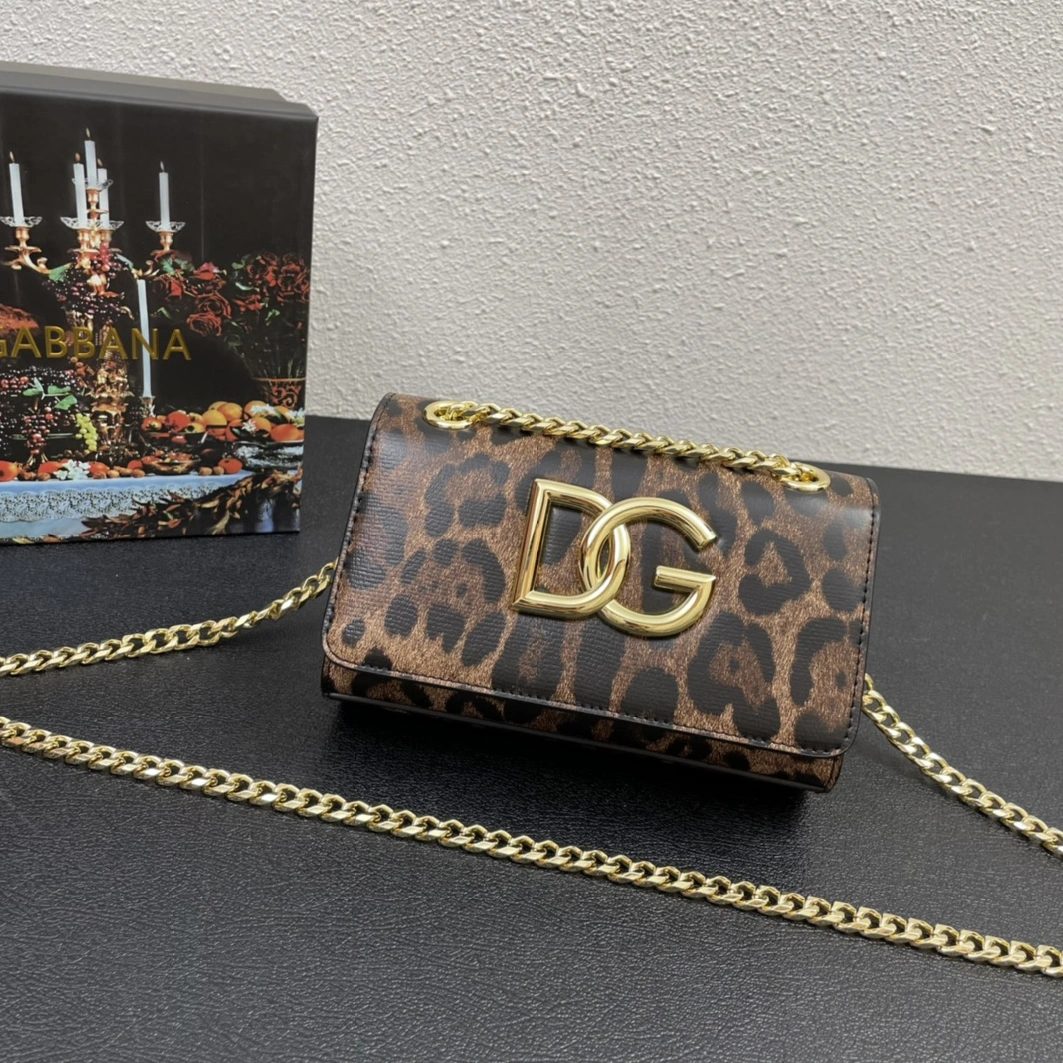 Soft 5769 Dolce & Gabbana D&G AAA Quality Messenger Bags For Women