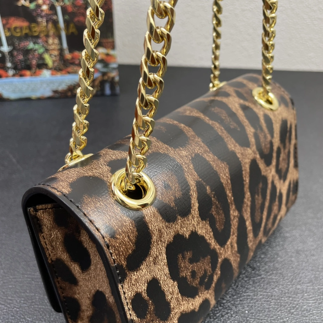 Soft 5769 Dolce & Gabbana D&G AAA Quality Messenger Bags For Women