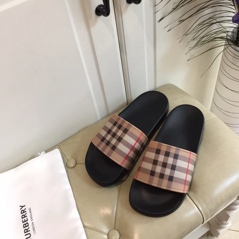 Soft 5819 Burberry Slippers For Men
