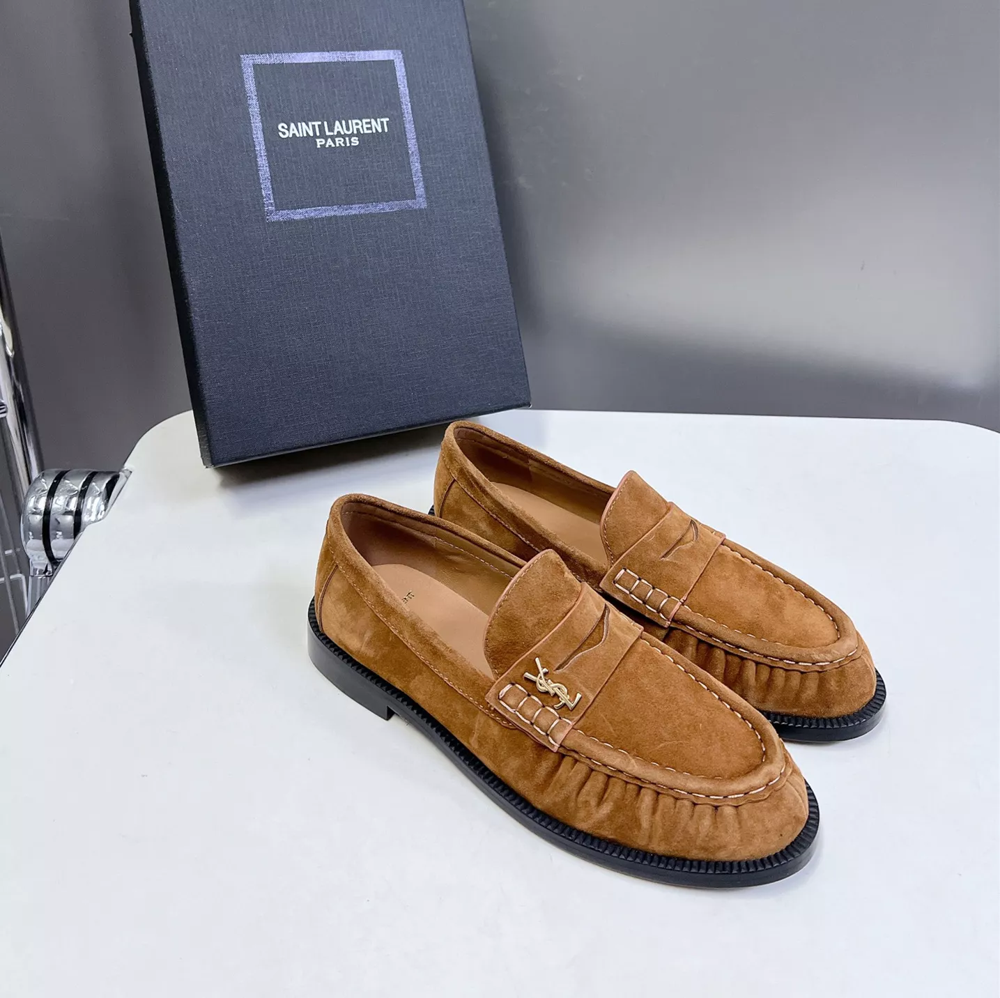 Soft 5892 Yves Saint Laurent YSL Leather Shoes For Women