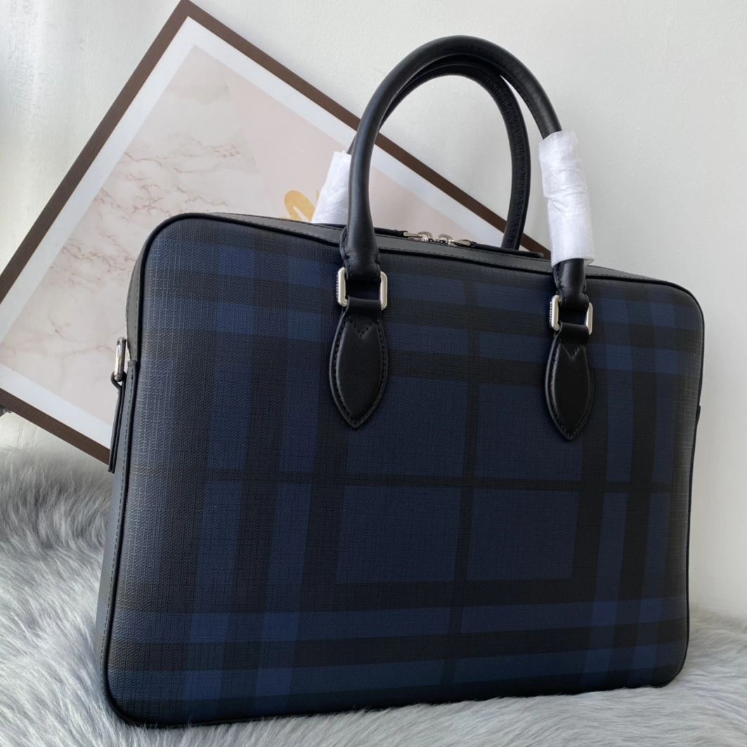 Soft 5918 Burberry AAA Man Handbags
