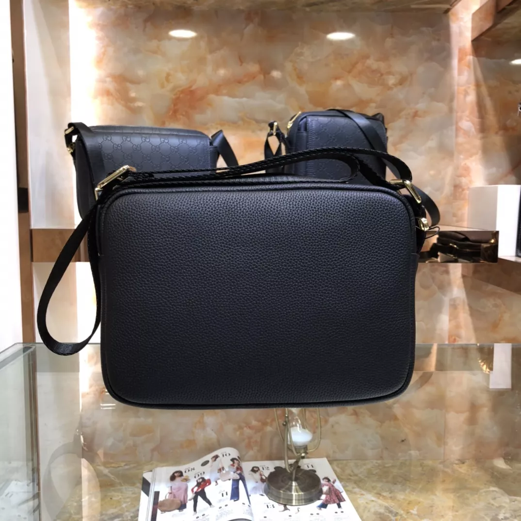 Soft 6126 Gucci AAA Man Messenger Bags