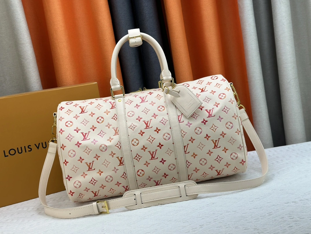 Soft 6275 Louis Vuitton Travel Bags