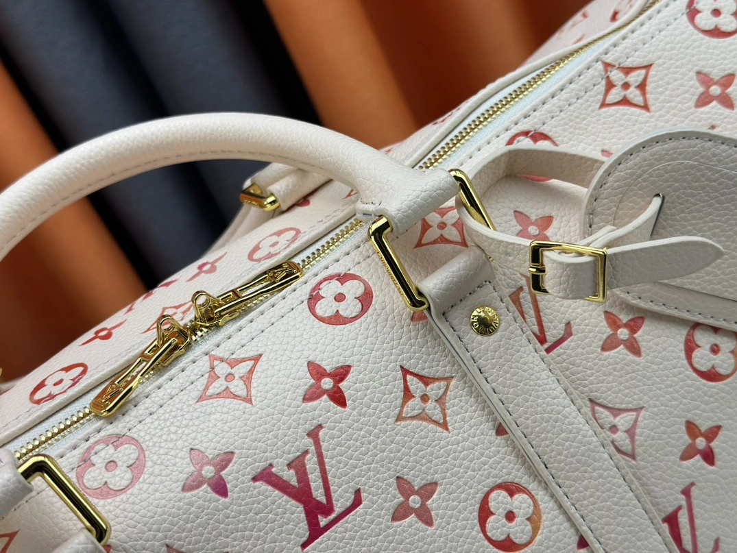 Soft 6275 Louis Vuitton Travel Bags
