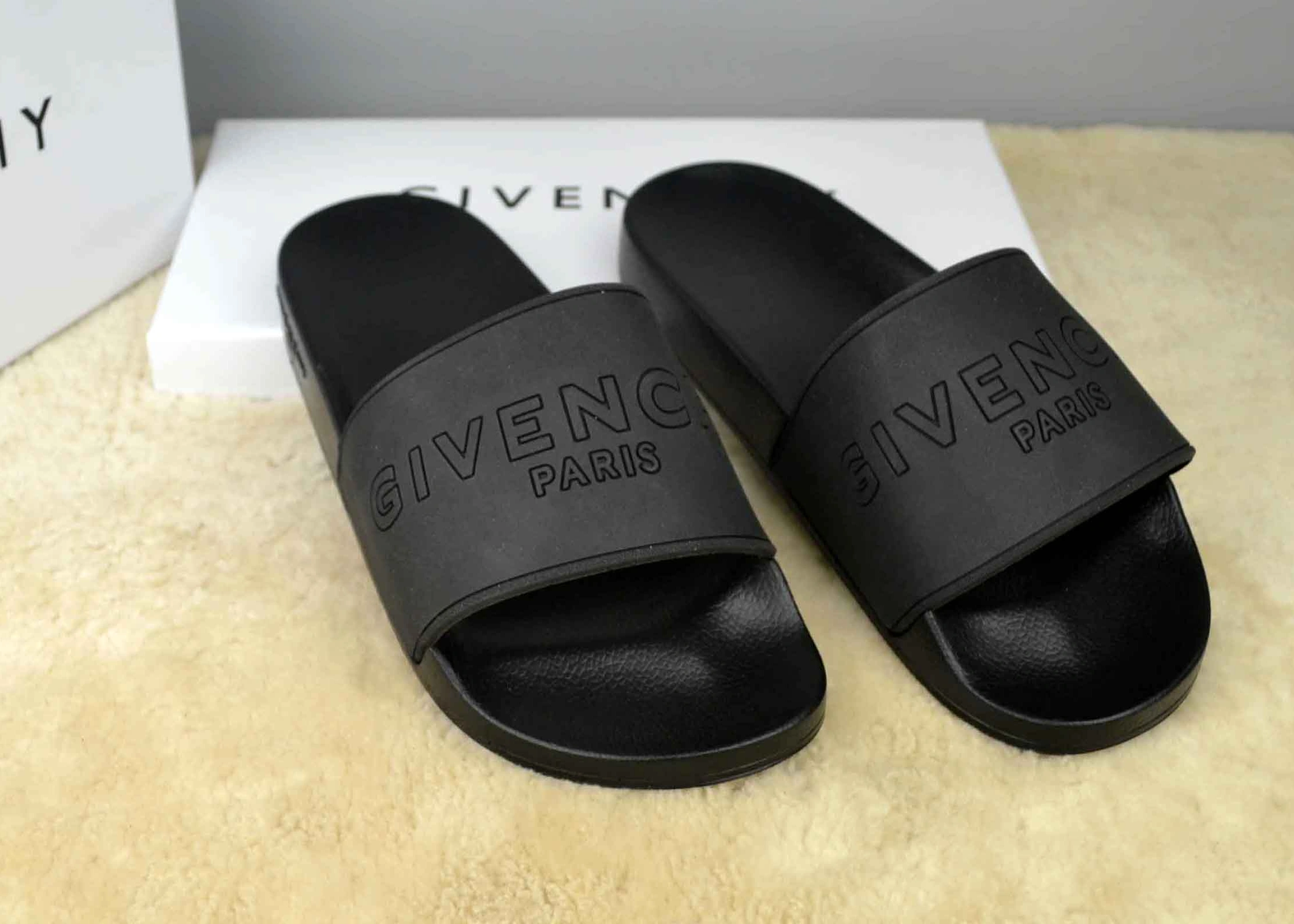 Soft 6324 Givenchy Slippers For Men