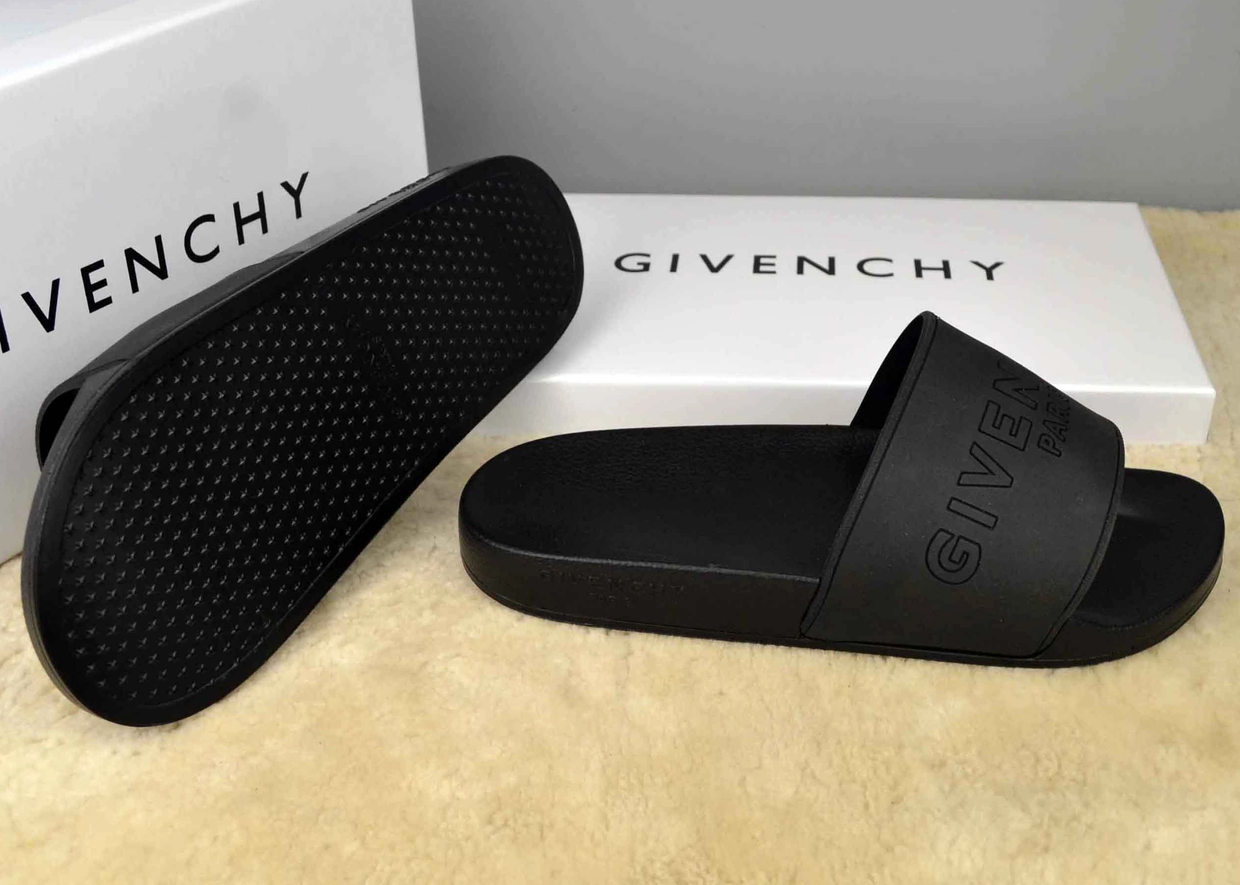 Soft 6324 Givenchy Slippers For Men