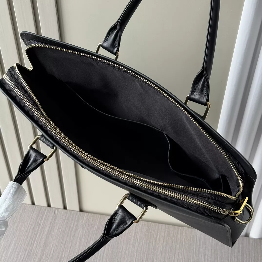 Soft 6397 Prada AAA Man Handbags