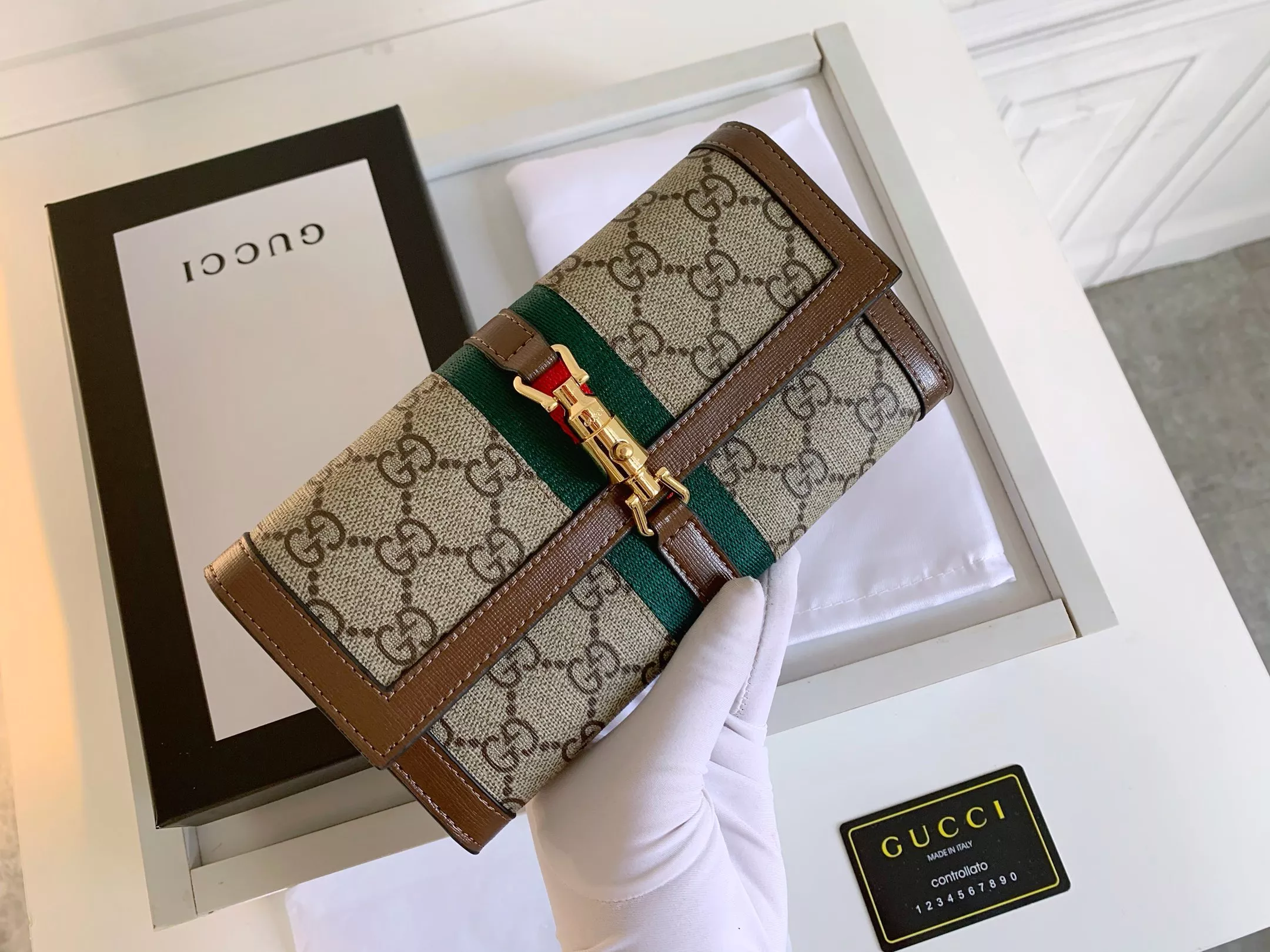 Soft 6692 Gucci Wallets