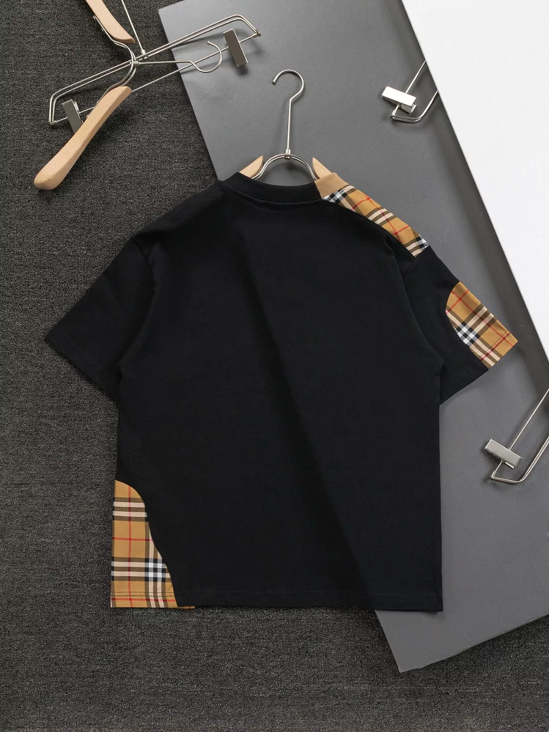Soft 6721 Burberry T-Shirts Short Sleeved For Unisex