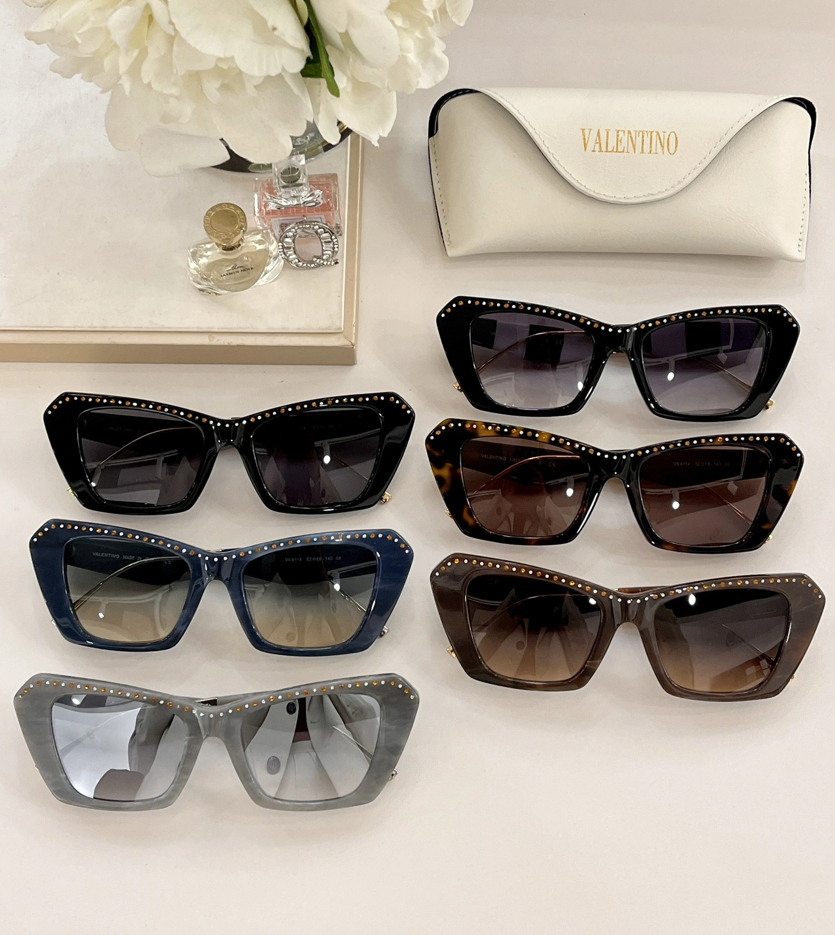Soft 6723 Valentino AAA Quality Sunglasses