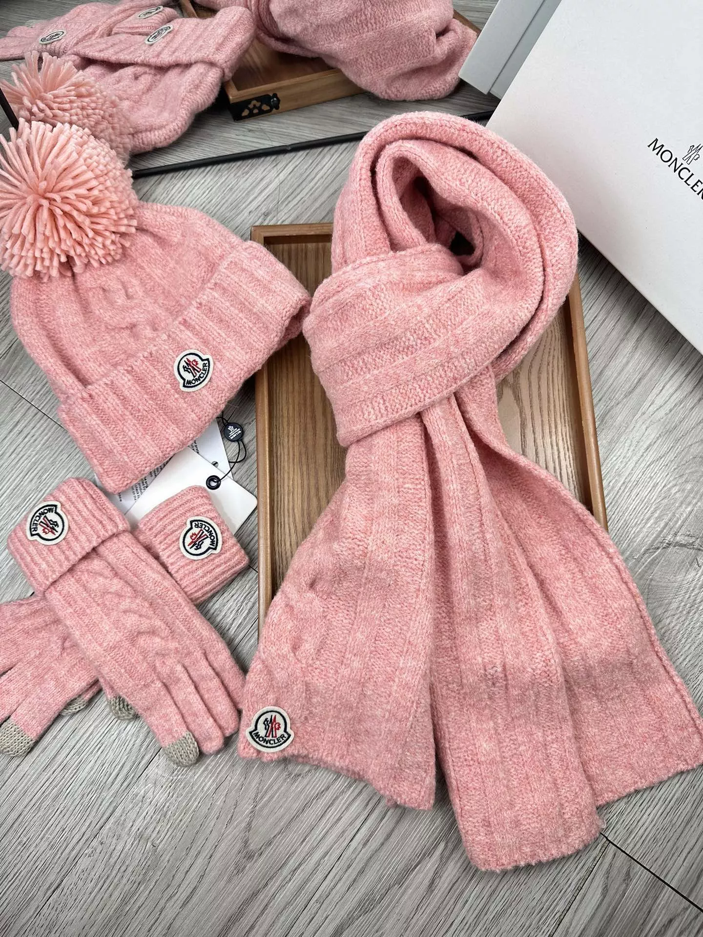 Soft 6762 Moncler Hat and Scarf and Glove Set