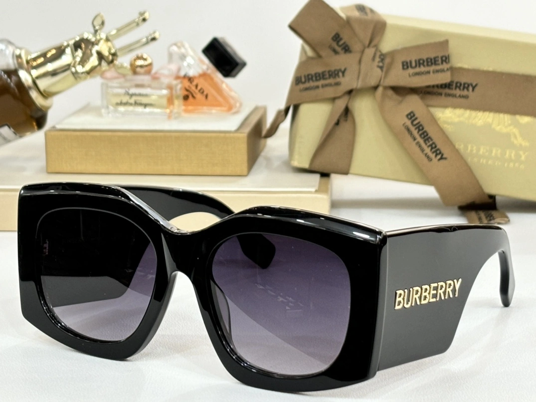 Soft 6763 Burberry AAA Quality Sunglasses
