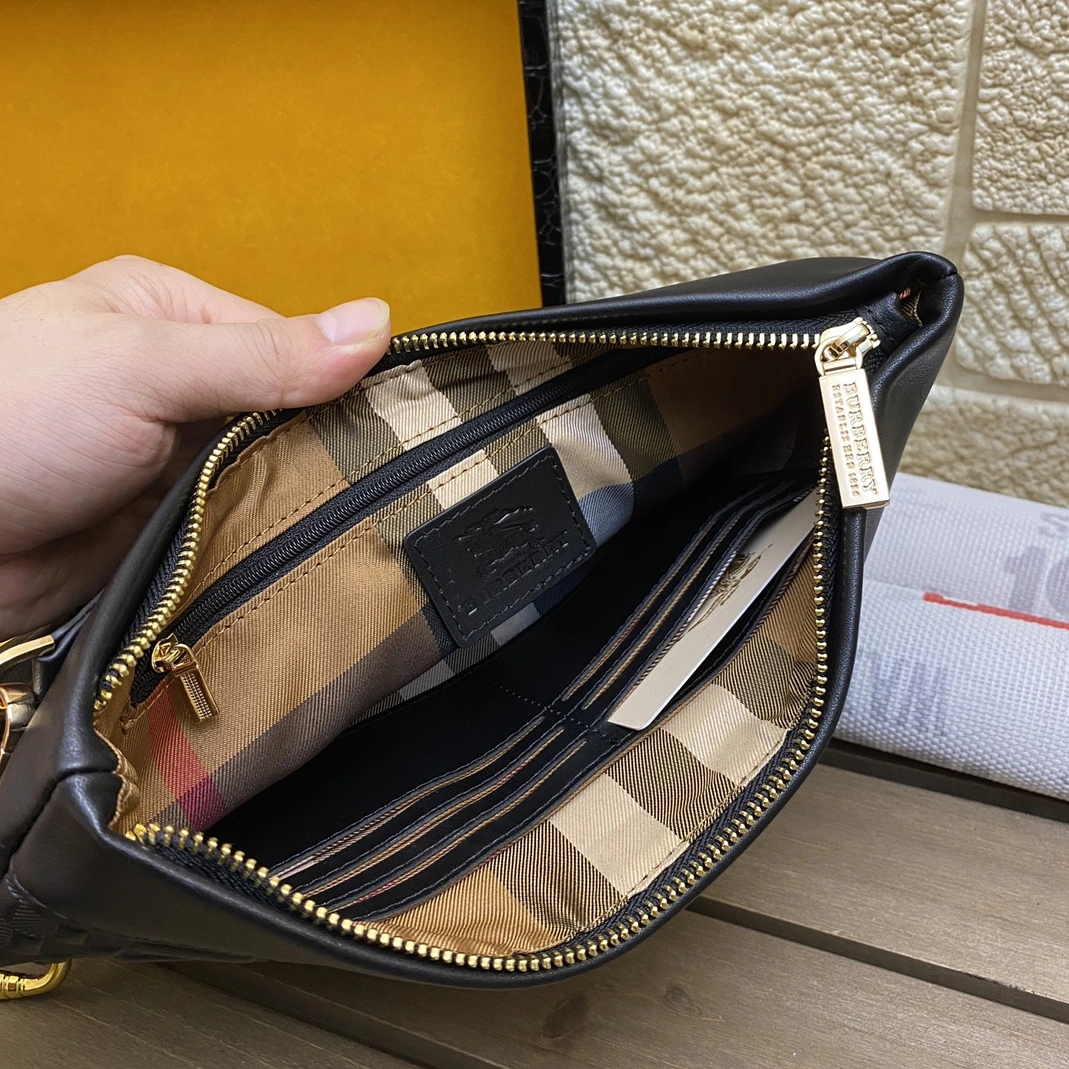 Soft 6852 Burberry AAA Man Wallets