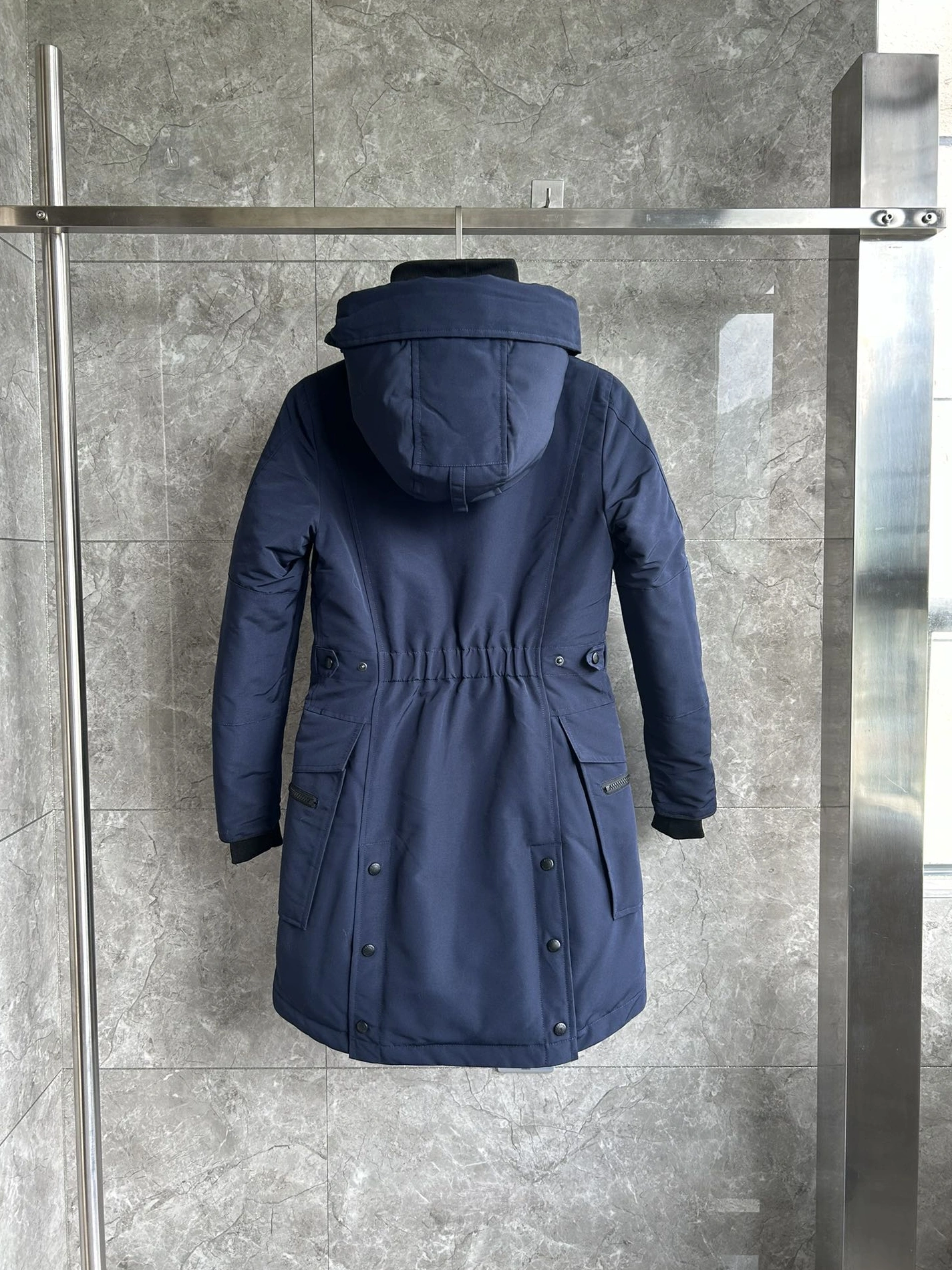 Soft 6880 Canada Goose Down Feather Coat Long Sleeved For Women