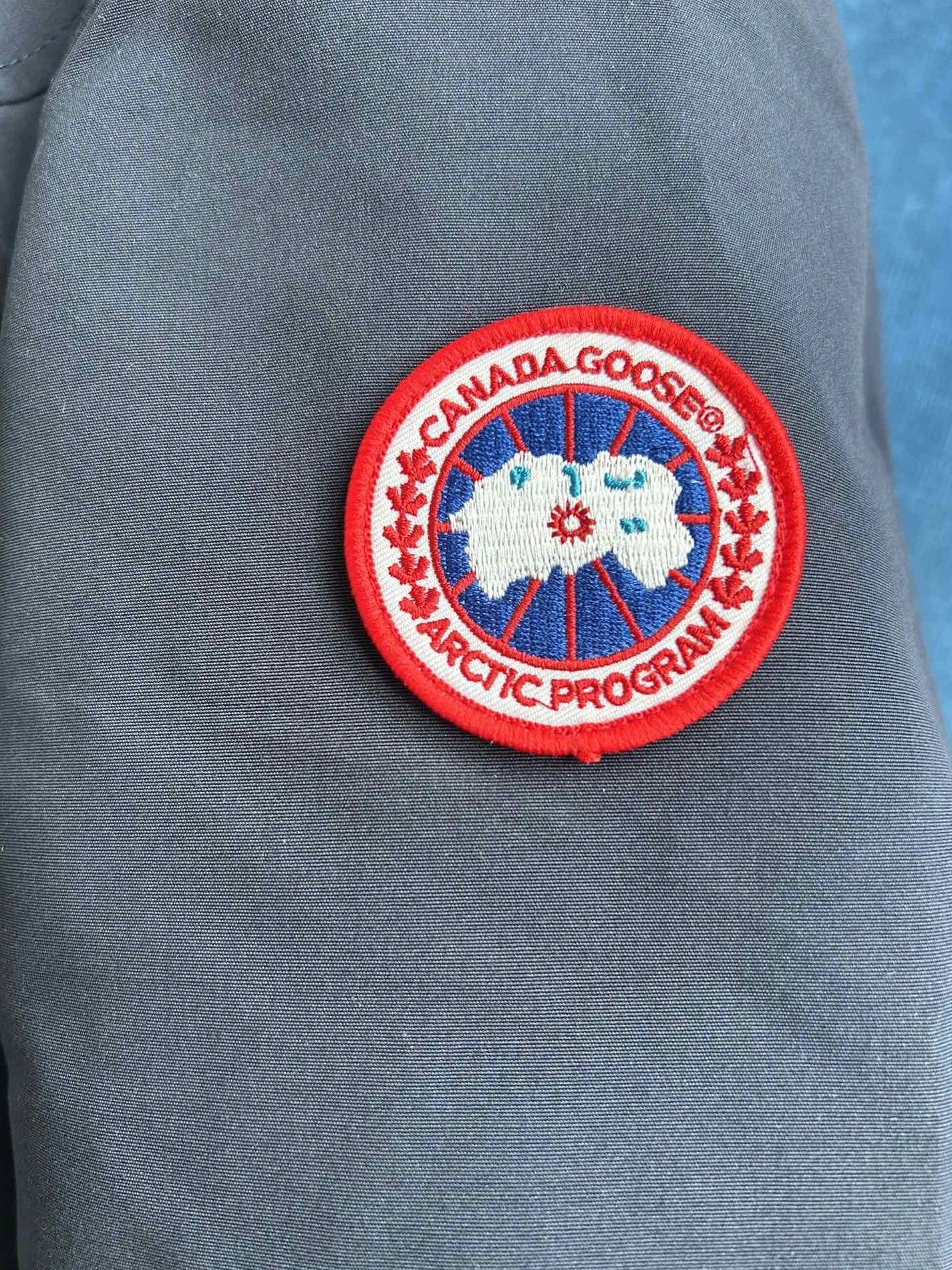 Soft 6880 Canada Goose Down Feather Coat Long Sleeved For Women