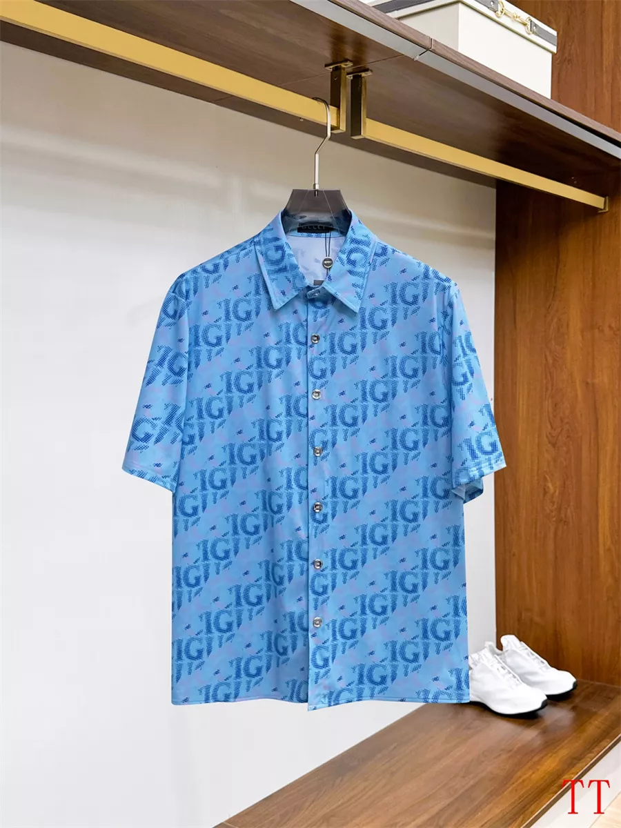 Soft 7014 Gucci Tracksuits Short Sleeved For Men