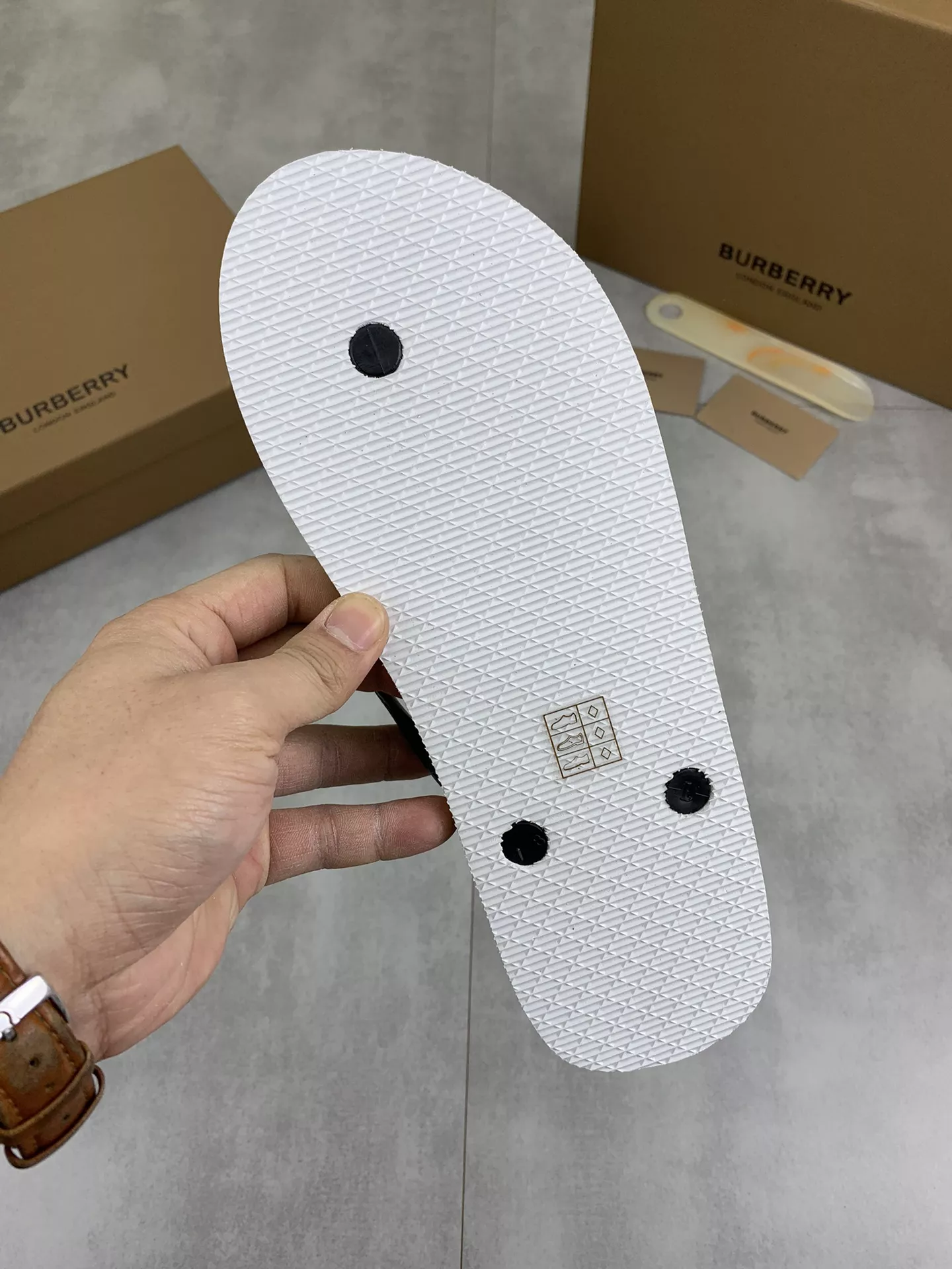 Soft 7194 Burberry Slippers For Women