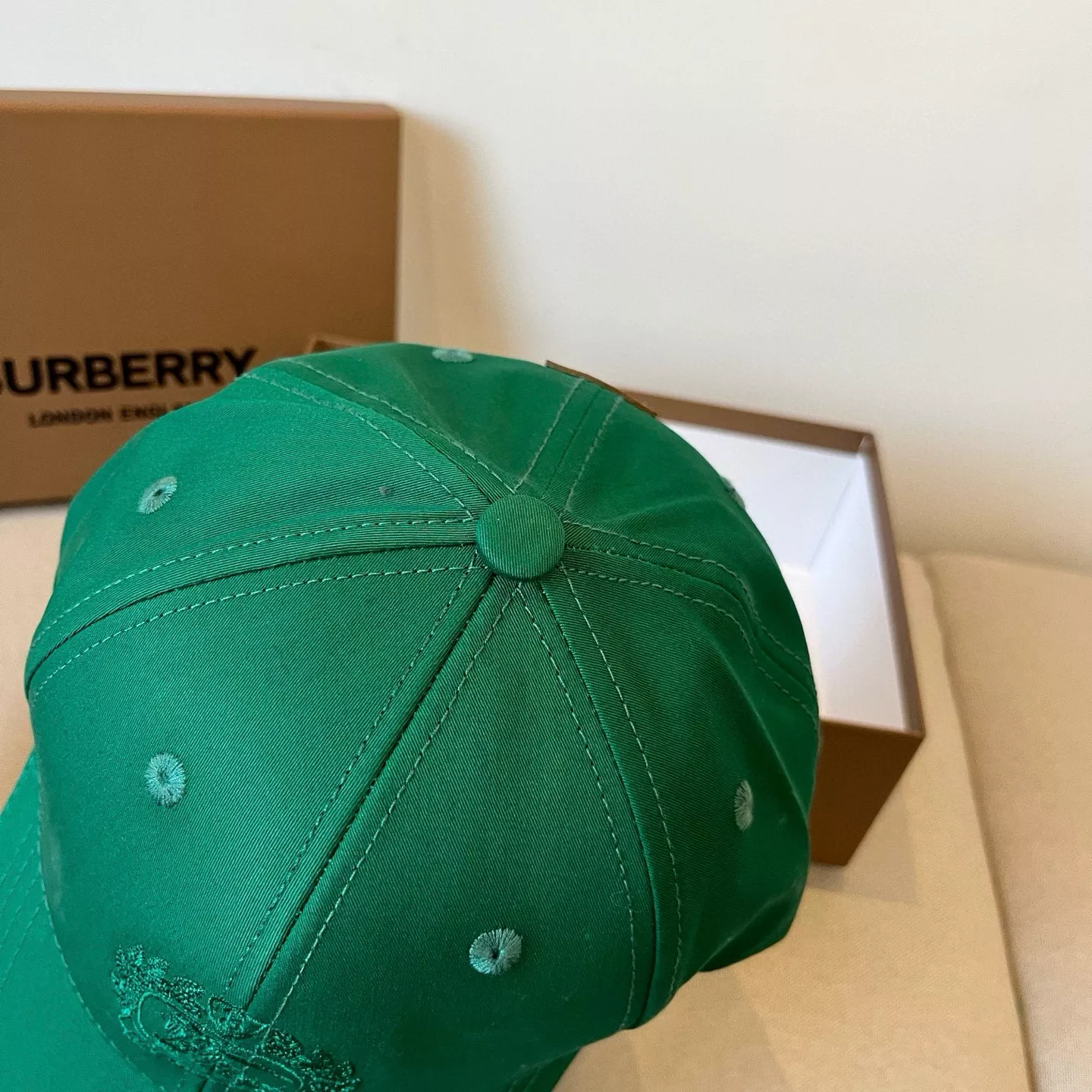 Soft 7271 Burberry Caps
