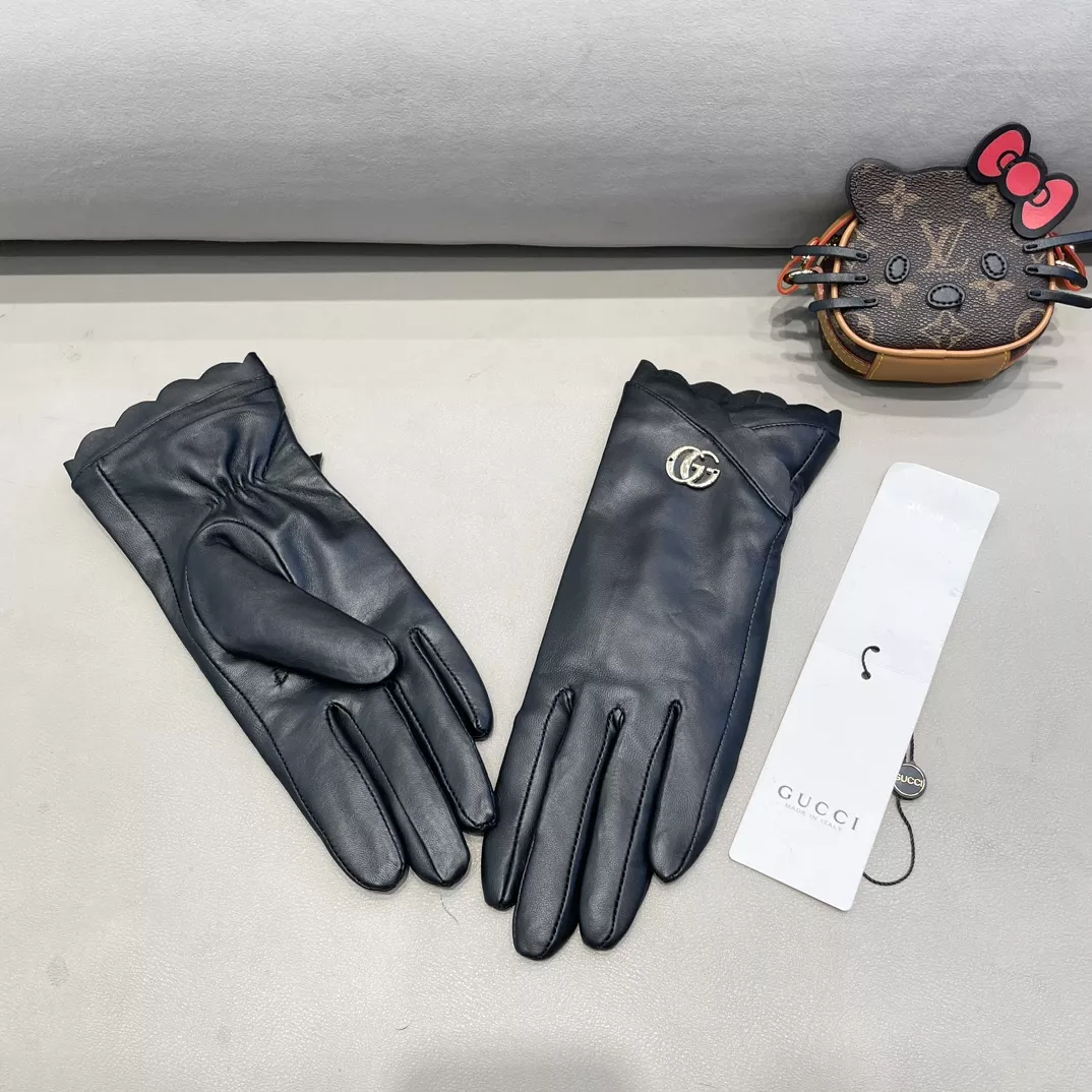 Soft 7323 Gucci Gloves For Women