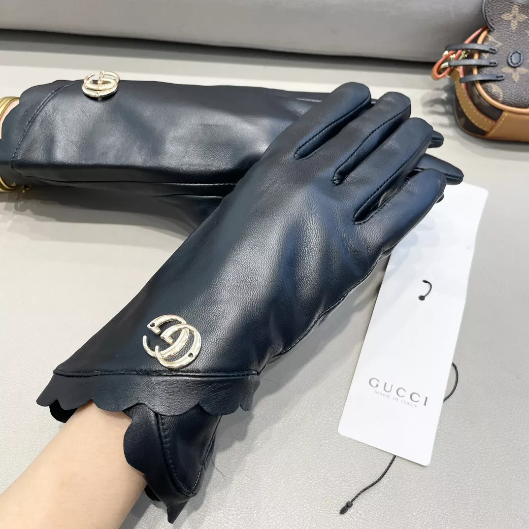 Soft 7323 Gucci Gloves For Women