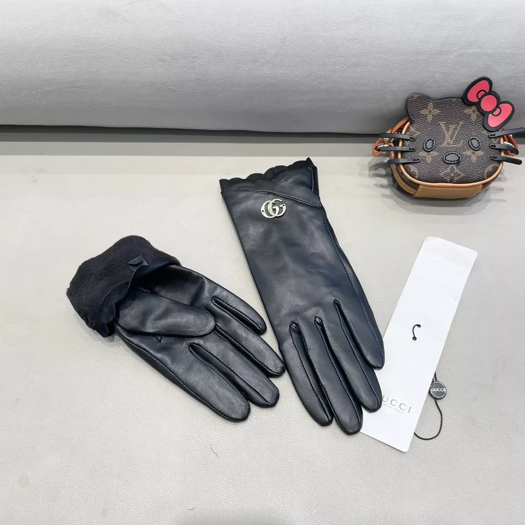 Soft 7323 Gucci Gloves For Women