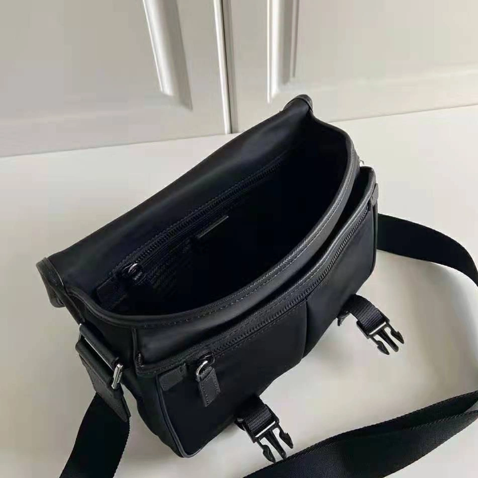 Soft 7474 Prada AAA Man Messenger Bags