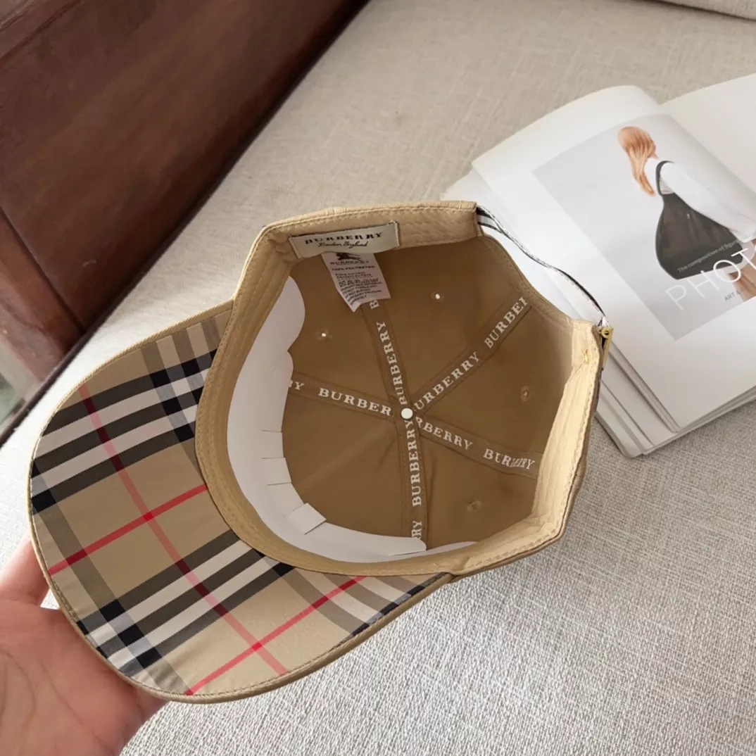 Soft 7817 Burberry Caps