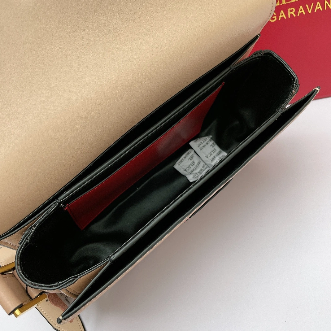 Soft 7866 Valentino AAA Quality Messenger Bags For Women