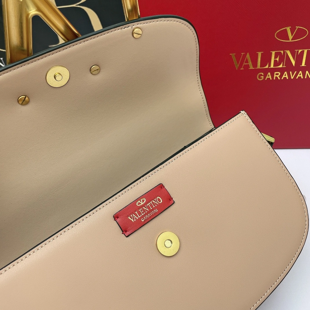 Soft 7866 Valentino AAA Quality Messenger Bags For Women