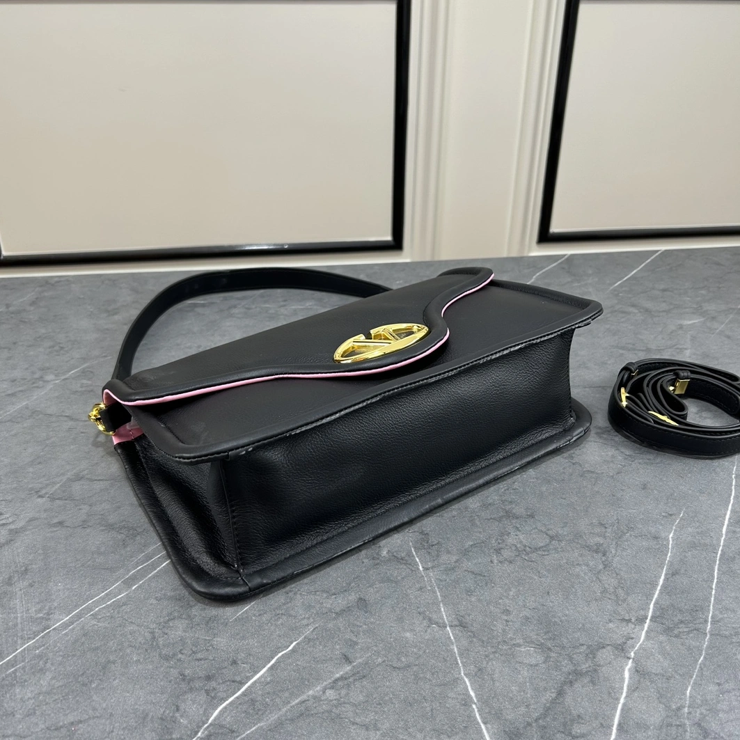 Soft 7996 Valentino AAA Quality Shoulder Bags For Women