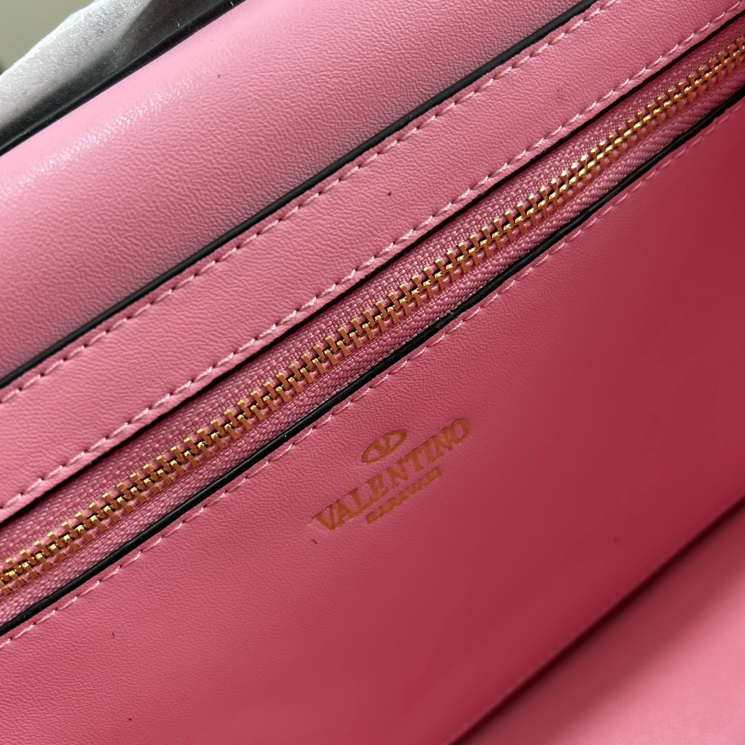 Soft 7996 Valentino AAA Quality Shoulder Bags For Women