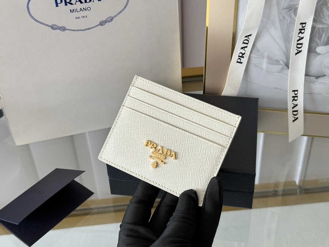 Soft 8162 Prada Card Case For Women