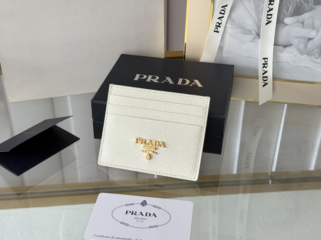 Soft 8162 Prada Card Case For Women