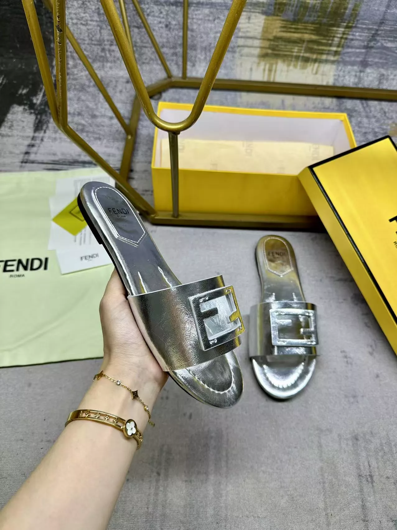 Soft 8256 Fendi Slippers For Women